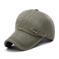 Gorra de béisbol de algodón lavado verde oliva con detalle lateral metálico - Estilo con Etiqueta Metálica Lateral / Verde