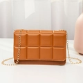 Sac bandoulière matelassé marron caramel avec chaîne dorée pour femme tendance - Style de base / Brun