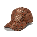 Modieuze baseballpet met luipaardprint en goudkleurige metallic folie op gebogen klep - Karamel