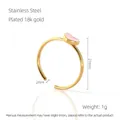 Dettaglio del cuore in smalto rosa su anello regolabile in acciaio dorato 18k con misure - Aperto Regolabile / Cuore Rosa (ZR647G)