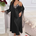 Elegante conjunto de pijama de satén negro con encaje incluye bata larga y camisón V - S / Negro