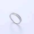 Anillo moderno de acero de titanio con doble fila de diamantes acabado plata - US 5 / Color Acero