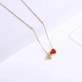 Collana minimalista in acciaio dorato con lettera A e piccolo ciondolo a cuore rosso - Collana con lettere a cuore A