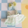 Blumiges grünes Puppenkleid mit Rüschen und Perlen-Stirnband für 17cm Plüschpuppen - Passend für 17cm Puppe / Grünes Kleid mit Fünf-Blütenblatt-Muster + Grüne Haarklammer
