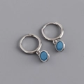 Detail van S925 sterling zilveren oorringen met blauwe ovale zirkonia edelstenen - 925 zilver / Turkoois Blauw (Zilver)