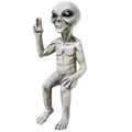 Estatua alienígena de resina gris sentada con gesto de victoria para decoración de mesa - Figura de Alien Macho