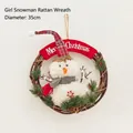 Ghirlanda natalizia rustica 35cm con pupazzo di neve, pigne e decorazioni di bacche - Ghirlanda di Pupazzo di Neve Femminile / Diametro 35cm