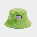 Détail d'un bob en peluche vert avec écusson brodé violet Make It Happen - M (56-58cm) / Vert