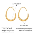 Detailansicht goldener Tropfenohrringe mit Maßen 2,9cm x 2,2cm auf weißem Hintergrund - Gold (YYE023654-G)