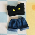 Plüschpuppen-Outfit mit schwarzem Katzenpullover und blauen Denim-Shorts - Passend für 17cm Puppe / Katzenaugen-Muster Hoodie + Jeans Set / Schwarz