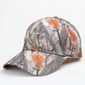 Détail de la casquette de baseball camouflage avec motif de feuilles d'automne et coutures - Camouflage Feuille d'Érable Automne (Style D)