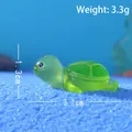 Dettaglio di una tartaruga verde traslucida con dimensioni 3,1x1,3cm e un peso di 3,3g - Verde Luminoso