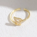 Bague réglable plaquée or 14K avec un design à double cœur et des pierres en zircone claires - Goutte d'Eau Or 14K Plaqué