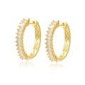 Boucles d'oreilles créoles dorées avec zircons rectangulaires sur fond blanc éclatant - Doré