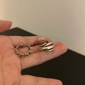 Anillos geométricos plateados minimalistas con cadena y números romanos grabados - Juego de Tres Anillos (J15) / Plateado