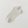 Beige Socken aus Mesh mit Spitzenbogen für Damen, atmungsaktive süße florale Hohlmuster - Einheitsgröße / Hellgrün