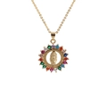 Gouden Maagd Guadalupe hanger ketting met kleurrijke zirkonia stenen en gravure detail - Ronde Kleurrijke Zirconia - Boxketting