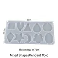 Stampo in silicone traslucido per 10 ciondoli geometrici tra cui forme a cuore e luna - Ciondolo Cuore Quadrato 1779