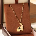 Collier à pendentif doré avec silhouette d'homme embrassant le ventre d'une femme enceinte - Style silhouette femme enceinte proposition (KN292750-Z)