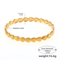 Dettaglio del bracciale a cuore in acciaio inossidabile placcato oro 18K da 60mm - Oro