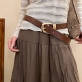 Ceinture rétro en cuir marron foncé avec boucle dorée sur un pull en maille blanc - 98# Boucle dorée rectangulaire marron