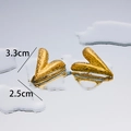 Golden V-shaped earrings with hammered metal texture, sized 3.3cm by 2.5cm in 18K plating - Wrinkle Heart - Gold