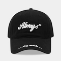 Detalle del bordado blanco 'Always' en una gorra de béisbol de algodón negro de calidad - Ajustable / Negro
