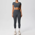 Détails de cet ensemble de yoga gris foncé hautement élastique avec legging taille haute - Gris Graphite