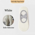 Calze yoga bianche con antiscivolo in silicone e cinghie elastiche grigie per il Pilates - Taglia unica / Bianco
