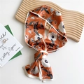 Sciarpa stretta in seta arancione con fiori e api per collo o borsa da donna - Peonia Bianca Arancione