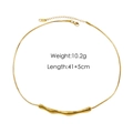 Collar minimalista de acero inoxidable dorado con colgante fluido y cadena serpiente - Dorado