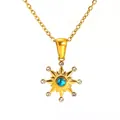 Dettaglio del ciondolo a stella placcato oro 18K con turchese centrale e piccoli zirconi - Stile Forma Sole Stellato (SP606G)