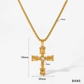 3mm gouden kruis hanger ketting met 5mm edelsteen en kroon reliëf versieringen - Gouden Ketting (D585)