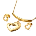 Set gioielli in acciaio dorato con ciondoli a cuore con diamanti e orecchini abbinati - Oro (KS114985-Z)