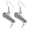 Boucles d'oreilles bottes de cowboy argentées vintage avec motif d'étoiles sur fond blanc - Style Botte de Cowboy avec Étoile (ZW759)