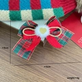 Weihnachts-Haarclip mit rot-grünem Karomuster, weißem Pompon und goldenem Herz - 4-Herz Schleifen-Haarklammer