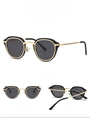 Vue détaillée multi-angles de lunettes de soleil ovales en métal noir et or avec profils - Monture Or Noir Gris