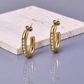 Pendientes en C de acero inoxidable chapado en oro 18K con perlas sobre piedra - Oro de 18K