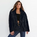 Veste courte en fausse fourrure noire avec franges élégantes et manches longues femme - S / Noir