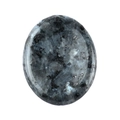 Pierre de pouce ovale en labradorite avec reflets bleus et finition grise polie - Larvikite / 45*35*8mm