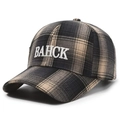 Klassische Karo-Baseballkappe in Braun und Schwarz mit weißer BAHCK-Stickerei - Verstellbar / Beige