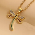 Collana a libellula dorata con ali in zircone colorato viola e pietre rosse - XL2148-3 Libellula #1