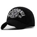 Berretto da baseball in cotone nero con ricamo California bianco e logo da surf - Regolabile / Nero