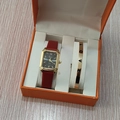 Montre quartz dorée pour femme avec bracelet en cuir rouge et bracelet LOVE gravé en boîte - Style 21 (Sans boîte)