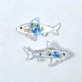 Shark-shaped resin pendant with blue dried flowers and gold leaf foil detail - Royal Blue Shark