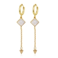 Orecchini a nappa lunghi placcati in oro 18K con ciondolo a rombo e pietra bianca - Stile Rombo Madreperla Oro (MS-736 Gold)