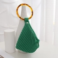 Sac à main en coton tissé vert fait main avec anses en résine écaille et pompon - Vert