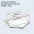 Plateau à bijoux géométrique moderne en métal doré et miroir, 28cm de diamètre et 5cm - Géométrique-Petit / Or