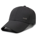 Herren Baseballkappe in Schwarz mit vertikaler Textur und silbernem Sports Metallschild - Grau