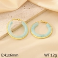 Light blue marbled resin hoop earrings with gold trim and minimalist summer style - Light Blue Marble Pattern (KE115531-SP)